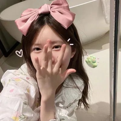 桃花含露又春风